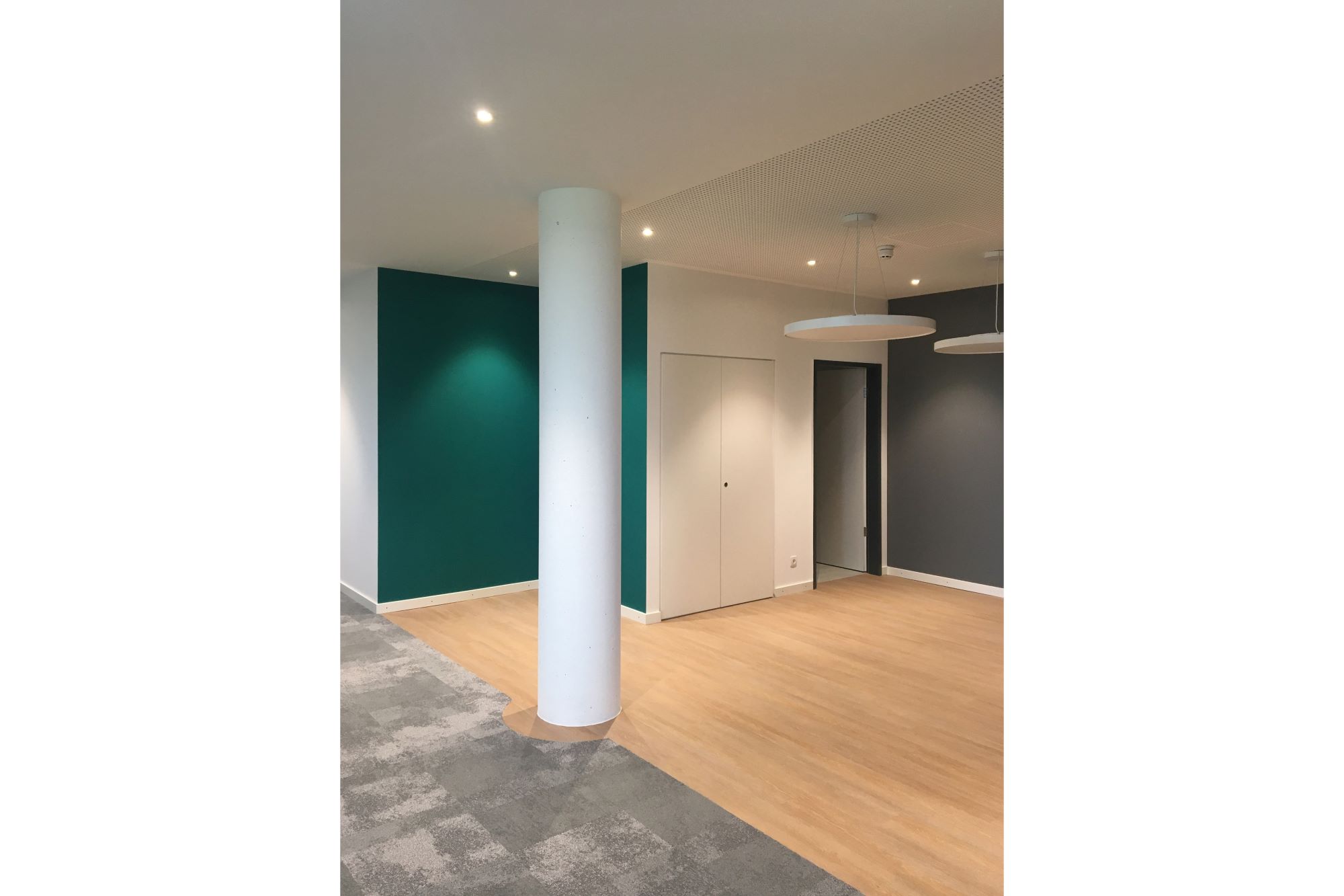 Fahr Architekt Hannover - Büroausbau Automobilindustrie <small>Laatzen</small>